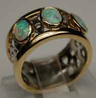 Ring 750/-- GG - WG Opal